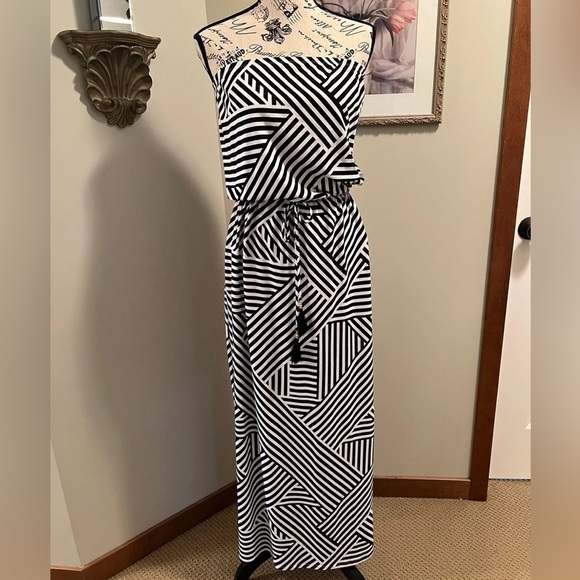 Tommy Bahama Black and White Strapless Dress -M - Picture 3 of 7